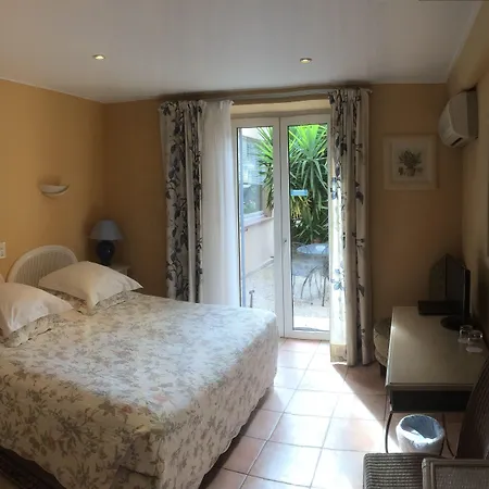 L'olivier - Piscine & Parking 3* קאן
