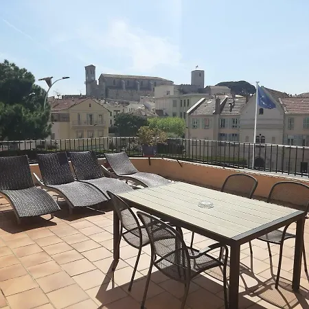 מלון L'olivier - Piscine & Parking קאן