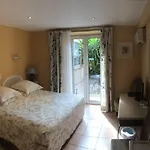 L'olivier - Piscine & Parking 3* Cannes