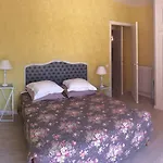 L'olivier - Piscine & Parking Hotel 3*