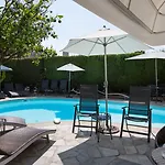 Hotel L'olivier - Piscine & Parking