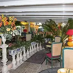 Hotel L'olivier - Piscine & Parking Cannes
