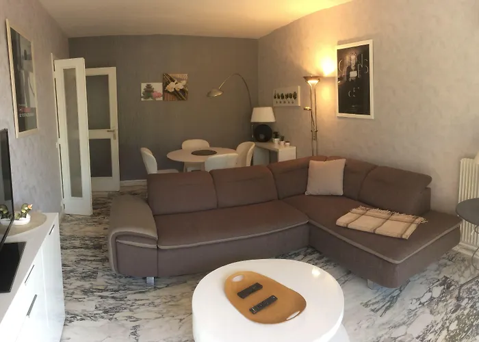 Hotel L'olivier - Piscine & Parking