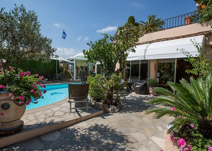 Hotel L'olivier - Piscine & Parking Cannes