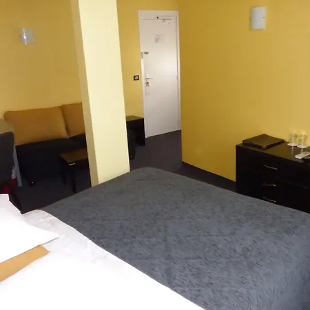 Hotell L'olivier - Piscine & Parking Cannes