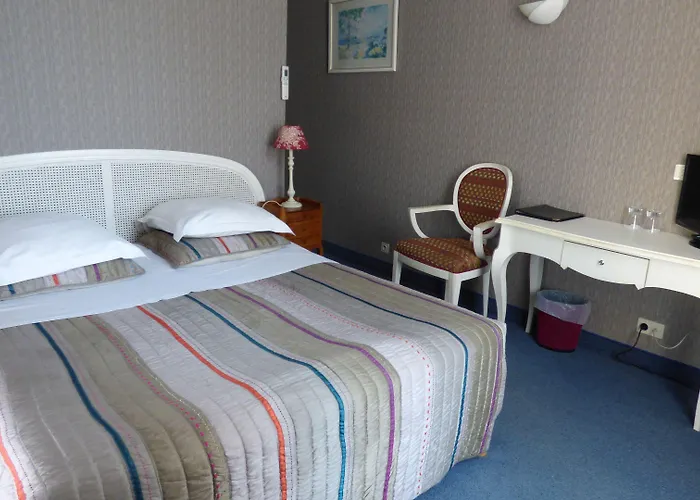 L'olivier - Piscine & Parking 3* Cannes