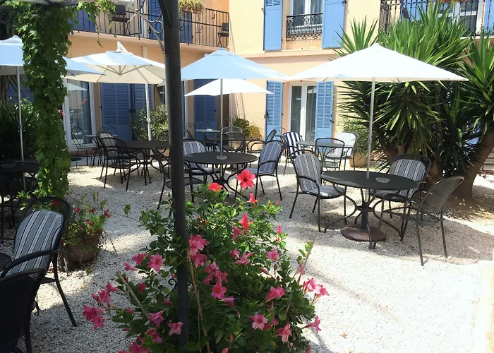 L'olivier - Piscine & Parking Cannes