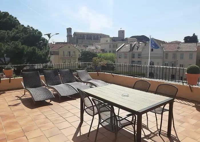 Otel L'olivier - Piscine & Parking Cannes