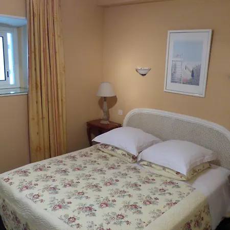 Hotell L'olivier - Piscine & Parking