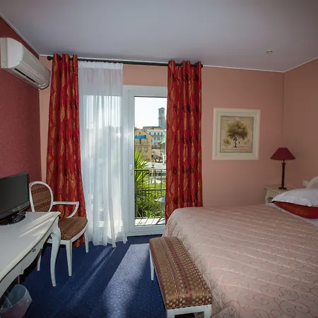 Hotel L'olivier - Piscine & Parking Cannes