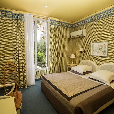 Hotel L'olivier - Piscine & Parking