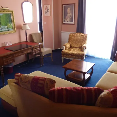 L'olivier - Piscine & Parking Cannes