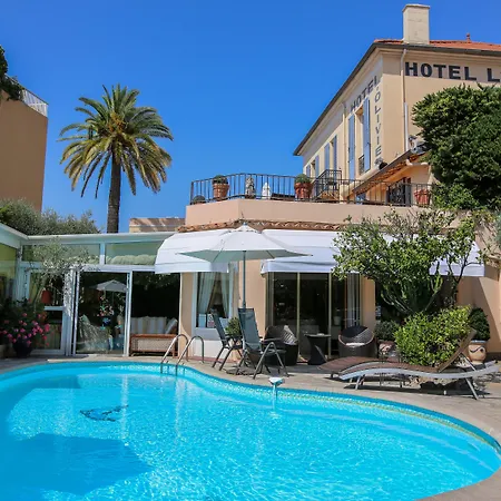 Hotel L'olivier - Piscine & Parking