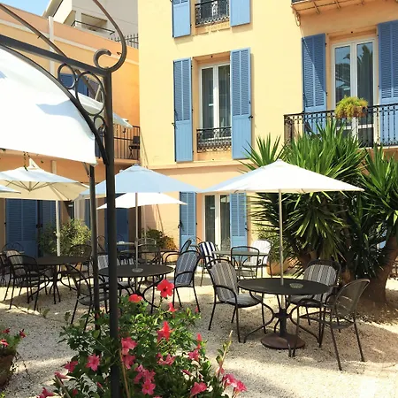 L'olivier - Piscine & Parking