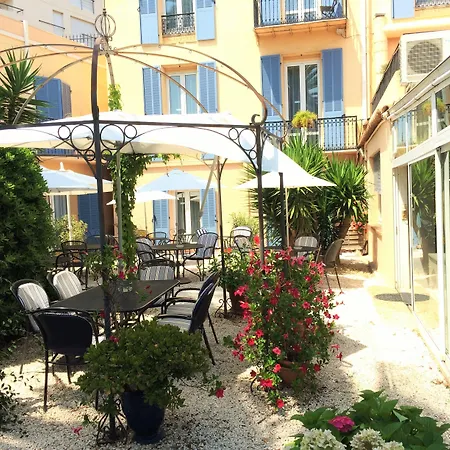 L'olivier - Piscine & Parking 3* Cannes