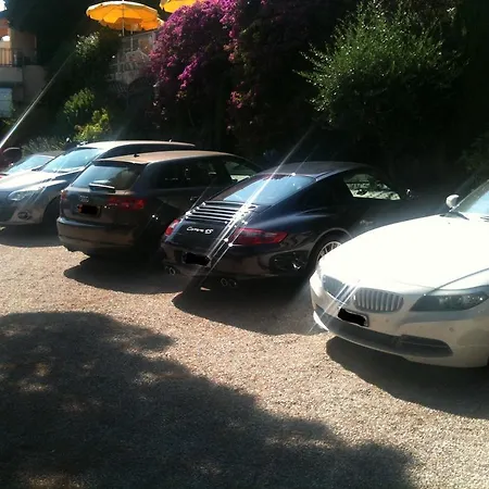 L'olivier - Piscine & Parking