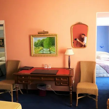 Hotel L'olivier - Piscine&parking 3*