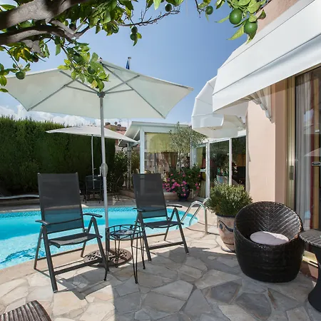 L'olivier - Piscine&parking Hotel