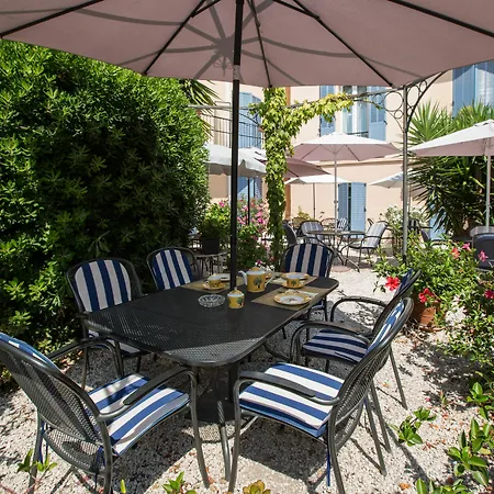 L'olivier - Piscine&parking Hotel 3*