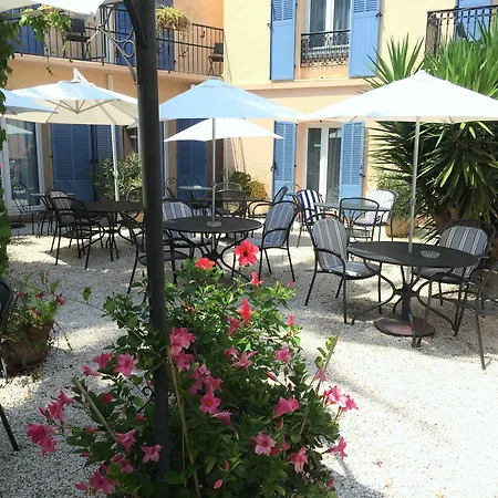 L'olivier - Piscine&parking Hotel 3*